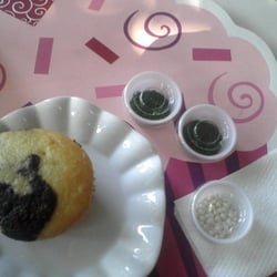 Sprinkles Edible Art - Cupcake before decoration...