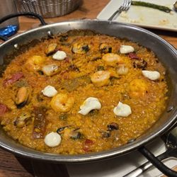 La Azotea - Seafood Paella