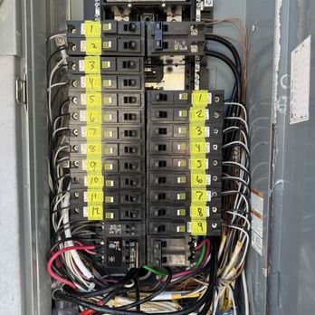 Courtesy Electric - Main panel after shortening all the extra cables - Electricians Near Me - Sunnyvale, California Courtesy Electric - Main panel after shortening all the extra cables - Electricians Near Me - Sunnyvale, California