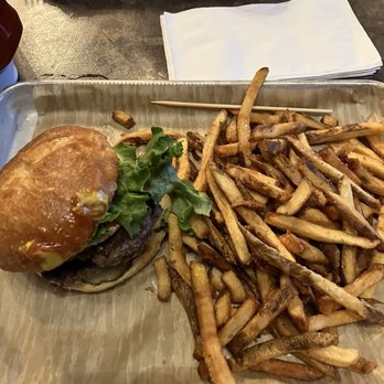 Pat and Gracie's - BYO Burger and Fries - American Near Me - Columbus, Ohio