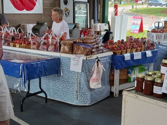 State Farmers Market by null
