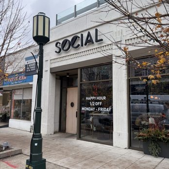 Social Kitchen & Bar - Outside entrance in the heart of Downtown Birmingham on Maple (15 Mile Road) for the Eastsiders - New American Near Me - Birmingham, Michigan