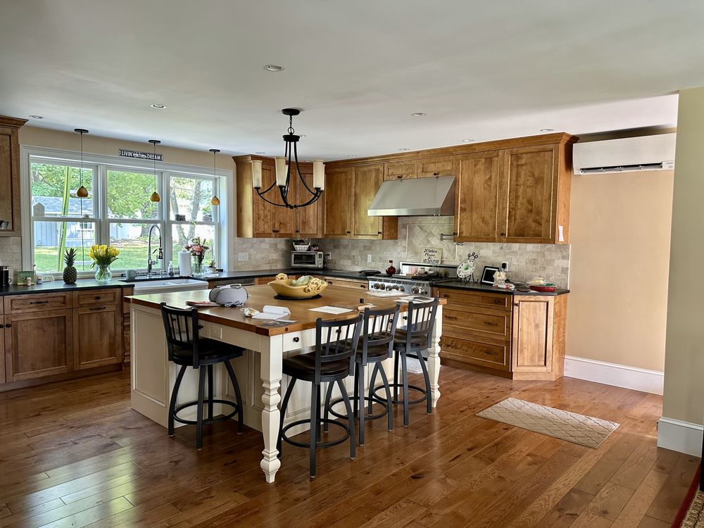 PRO COMFORT CONTROL Updated July 2024 53 Photos 35 Hastings St, Framingham, Massachusetts