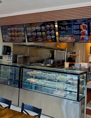 Bun Bun Chicken Deli & Bakery by null