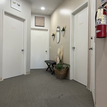 Aloha Beauty Bar - Hair Salons Near Me - Banning, California Aloha Beauty Bar - Hair Salons Near Me - Banning, California