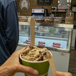AL’s Ice Cream Shop