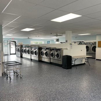 Rochester Laundromat - New! Clean! Big! Local! - Laundromat Near Me - Rochester, New Hampshire Rochester Laundromat - New! Clean! Big! Local! - Laundromat Near Me - Rochester, New Hampshire