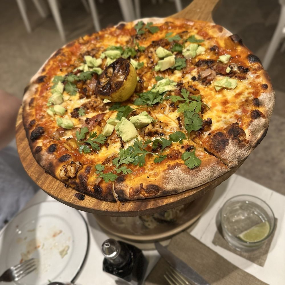 San Francisco pizza - very greasy, good drunk food San Francisco pizza - very greasy, good drunk food