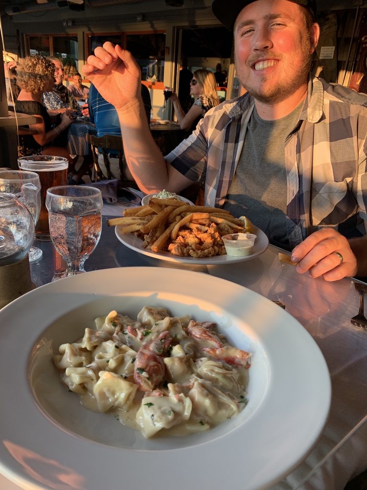 MATTAKEESE WHARF WATERFRONT SEAFOOD Updated August 2024 101 Photos
