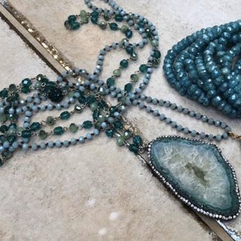 Alpine Ambiance Custom Interiors Gallery - Agate jewelry- handmade in Texas - Interior Design Near Me Alpine Ambiance Custom Interiors Gallery - Agate jewelry- handmade in Texas - Interior Design Near Me