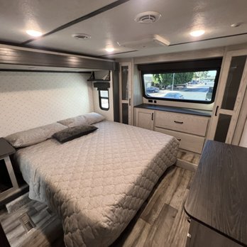 RV Country - RV Dealers Near Me - Mesa, Arizona