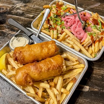 Stein - Fish and chips and dirty fries IG: michelleliphoto - Beer Bar Near Me - Leavenworth, Washington Stein - Fish and chips and dirty fries IG: michelleliphoto - Beer Bar Near Me - Leavenworth, Washington