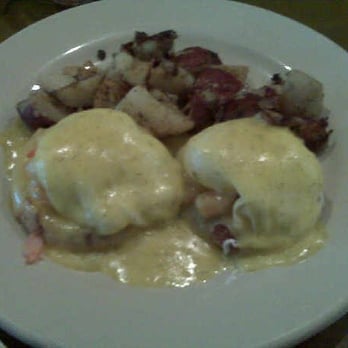 The Bongo Room - Eggs Salmon Bennedict w/Rosemary Potatoes - New American Near Me - Chicago, Illinois The Bongo Room - Eggs Salmon Bennedict w/Rosemary Potatoes - New American Near Me - Chicago, Illinois