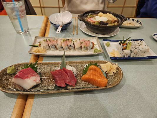 Yoshi's Japanese Restaurant by null