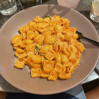Kassi Beach - Vodka pasta - Italian Near Me - Las Vegas, Nevada