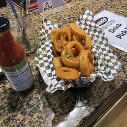 Pizza Schmizza Pub & Grub - Onion rings