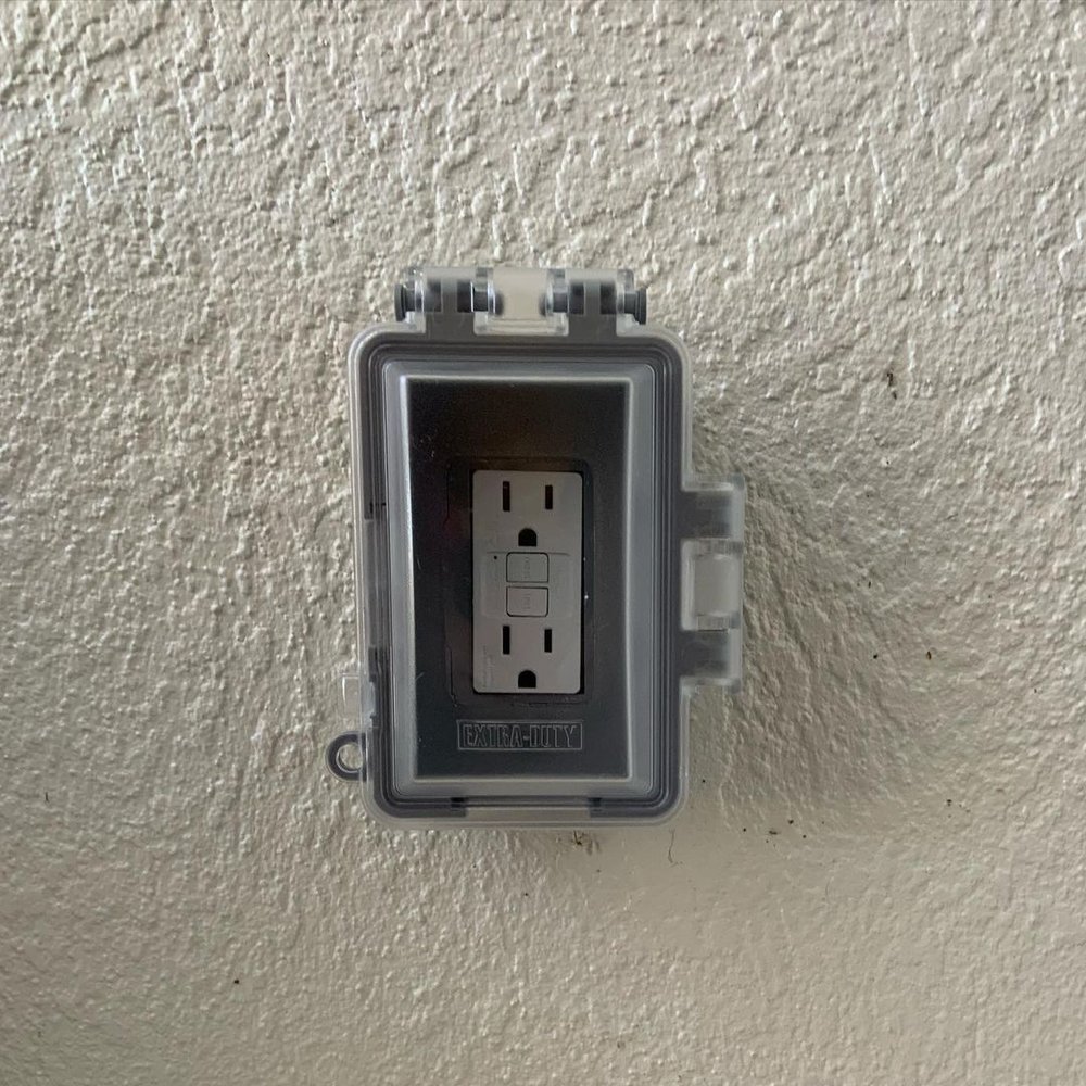 Slide of Visual Electrician Service