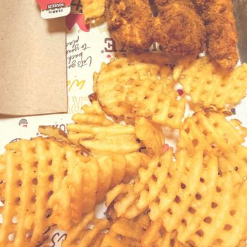 Bruxie - 3 strip chicken tender combo - Sandwiches Near Me - North Hollywood, California