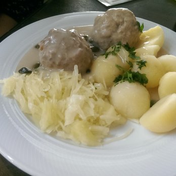 Die Garbe - Meat balls and potatoes - Modern European Near Me - Berlin, BE