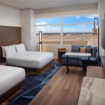 Grand Hyatt DFW - Guest Room - Hotels Near Me - Dallas, Texas Grand Hyatt DFW - Guest Room - Hotels Near Me - Dallas, Texas