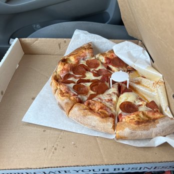 Barro's Pizza - Horrible horrible service never coming back! - Pizza Near Me - Whittier, California