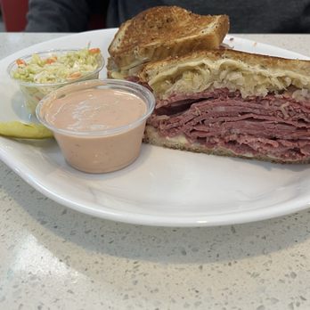 Lester's Diner - Reuben sandwich - Breakfast & Brunch Near Me - Margate, Florida