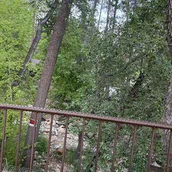 Landmark at The Creek - The creek in the back is calming - American Near Me - Payson, Arizona