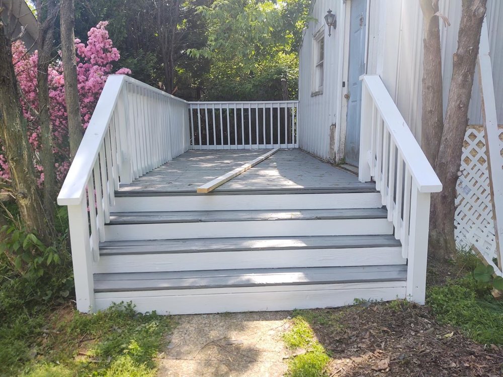 Slide of D&A Construction