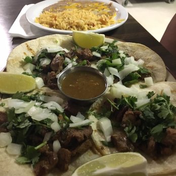 Hidalgo's West - Steak tacos! - Mexican Near Me - San Angelo, Texas