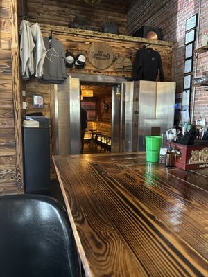 Paddock & Whisky by null