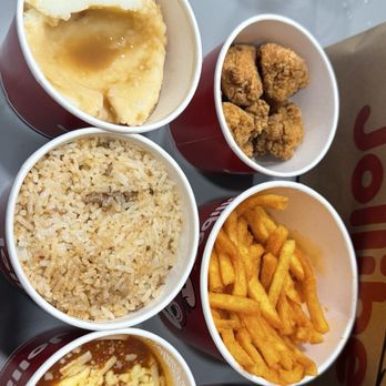 Jollibee - Bucket Treat D - Chicken Shop Near Me - Chandler, Arizona Jollibee - Bucket Treat D - Chicken Shop Near Me - Chandler, Arizona