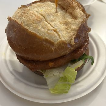 Loving Hut - Happy crab burger - Vegan Near Me - Reynoldsburg, Ohio Loving Hut - Happy crab burger - Vegan Near Me - Reynoldsburg, Ohio