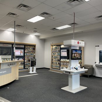 Verizon Authorized Retailer Gowireless 10 Photos 25 Reviews Mobile Phones 42175 Washington St Palm Desert Ca Phone Number Yelp