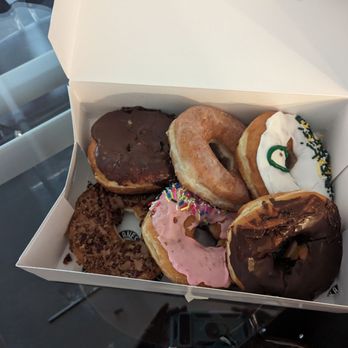 Kane's Donuts - Downtown - Donuts Near Me - Boston, Massachusetts Kane's Donuts - Downtown - Donuts Near Me - Boston, Massachusetts