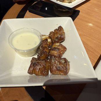 Legends Sports Pub - Pretzel Bites - Pizza Near Me - Sandy, Utah Legends Sports Pub - Pretzel Bites - Pizza Near Me - Sandy, Utah