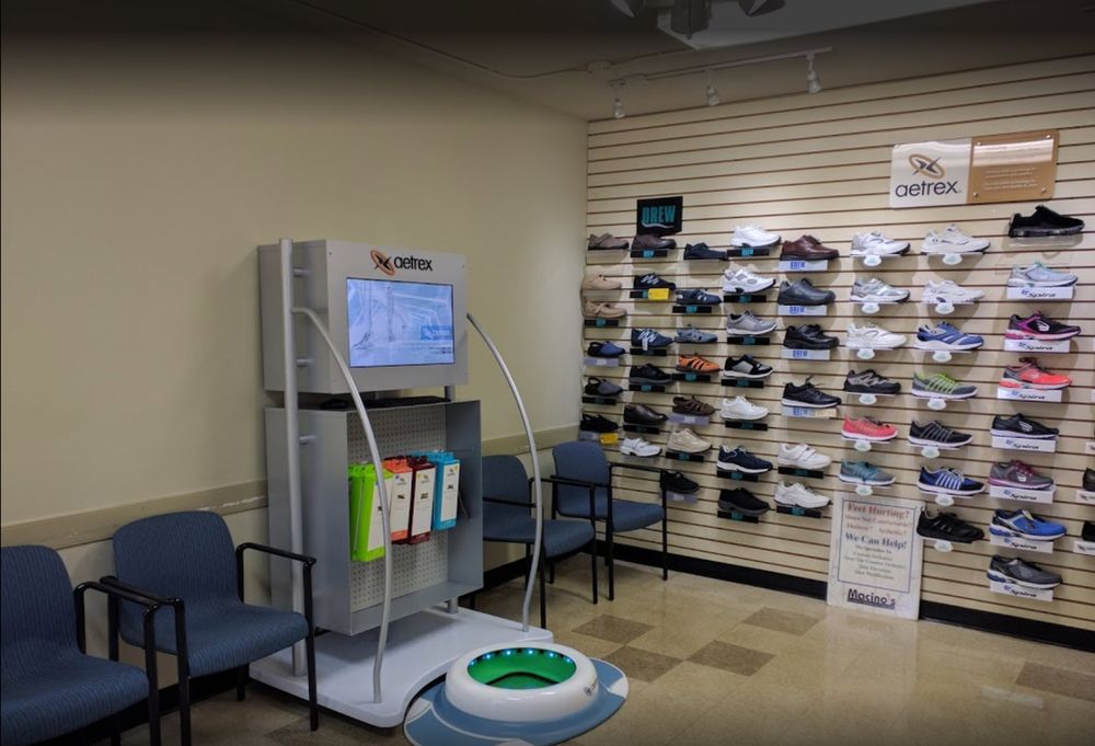 MACINO SHOES CLOSED Updated July 2024 3140 W Sylvania Ave, Toledo