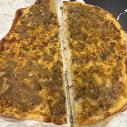 Lahmajun