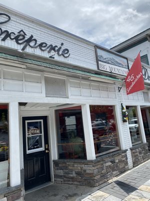Big Mountain Deli & Crêperie by null