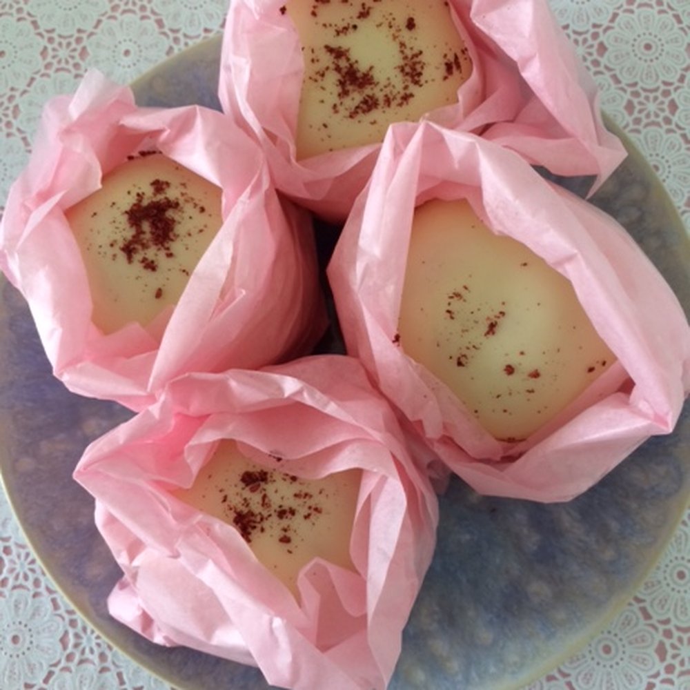 Richenel's - White chocolate surprises of Richenel's. - Desserts Near Me - Amsterdam, New Hampshire