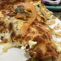 A yummy white pizza! A yummy white pizza!
