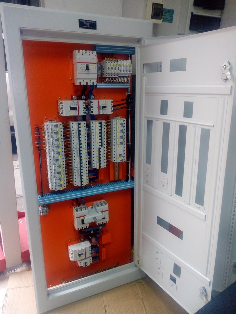 Slide of J&D Contractor