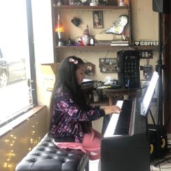 Chatalbash Lessons - Holiday piano recital.