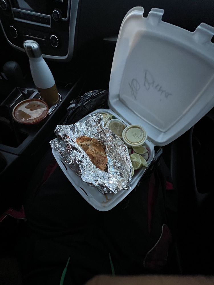 Food from Taqueria Don Chon