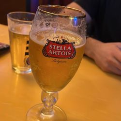 Hollywood Roadhouse - Stella on tap