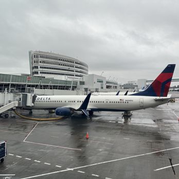 Delta Sky Club - Airport Lounges Near Me - Seattle, Washington