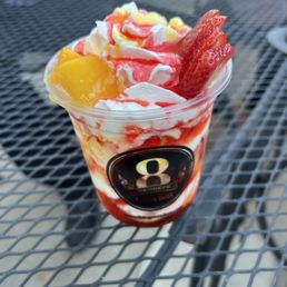 Mango strawberry ice cream Mango strawberry ice cream