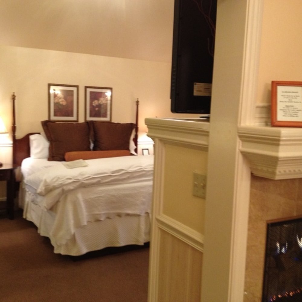 1801 First Inn - This is my favorite cottage! Amazing B&B, great service, definitely my favorite place to stay in Napa - Bed & Breakfast Near Me - Napa, California