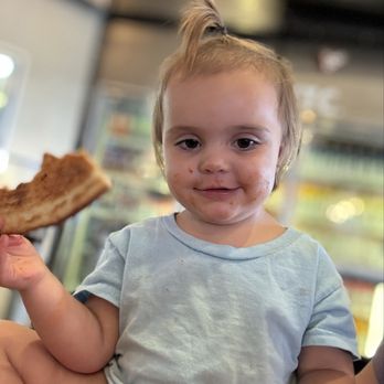 ZIGZAG Pizza - Cheese pizza! We got a hit, slow ride and a ZZ Top. All were excellent! Baby even loves it! - Salad Near Me - Oceanside, California