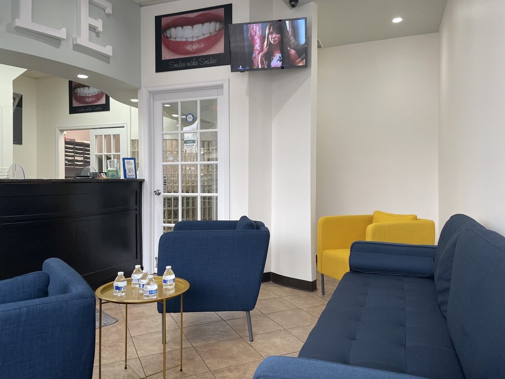 FAMILY DENTAL CARE OF CHICAGO Updated October 2024 17 Reviews