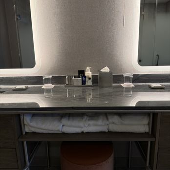 JW Marriott Charlotte - Hotels Near Me - Charlotte, North Carolina JW Marriott Charlotte - Hotels Near Me - Charlotte, North Carolina